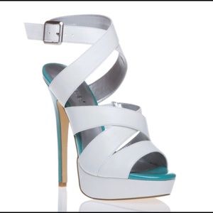 Women’s 7.5 White & Turquoise 6” Open-toe Heel